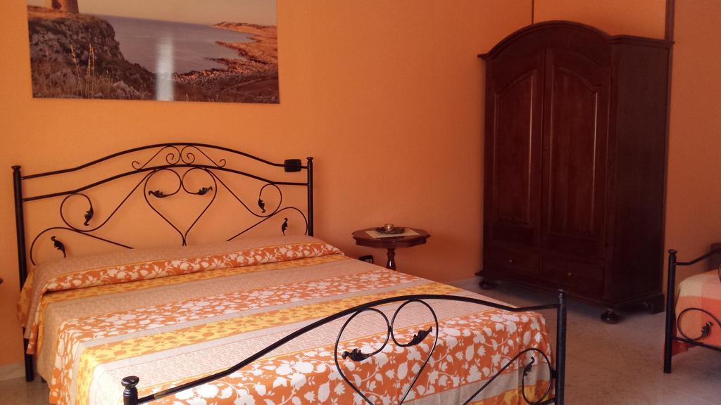 B&B L'Oasi Del Sole Uggiano La Chiesa Zewnętrze zdjęcie